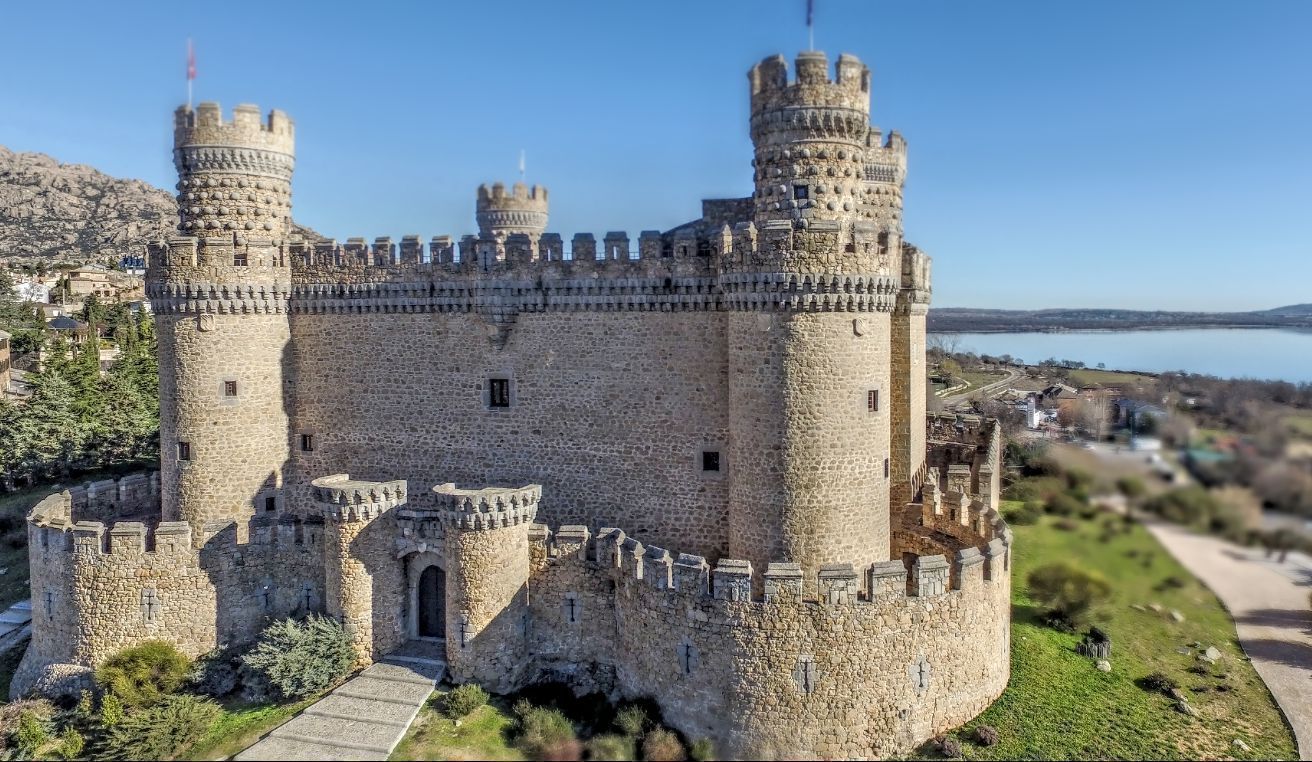 Castillo de Manzanares El Real