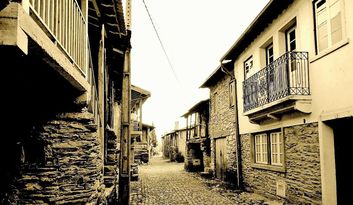 Rihonor de Castilla e Rio de Onor image