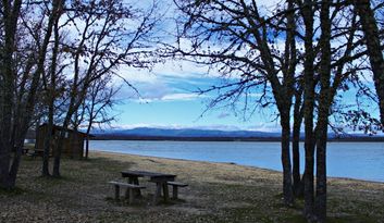 Valparaiso dam and river beaches image
