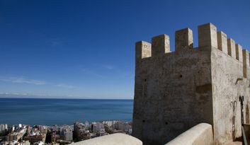 10 Torre Blanca image