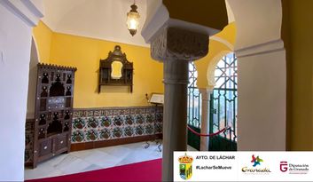 10. Nasrid capitals and a renaissance capital image