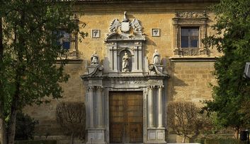 6.Gran Via Street and Royal Hospital image