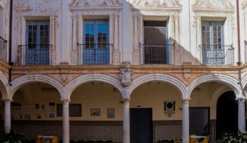 Secondary School: Instituto Gaona image