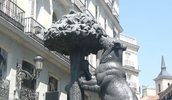 El oso y el madroño image