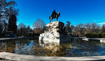 30. Monumento al General Martínez Campos image