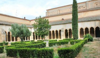 Claustro del Monasterio de Santo Domingo image