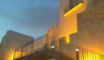 03 Eingang und Wallschild image