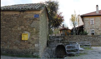 Mombuey.Arquitectura image