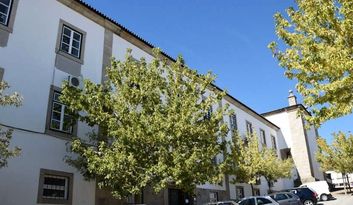 Mogadouro. Services image