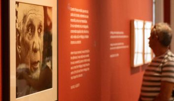 Tras los pasos de Picasso image