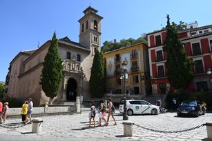 Plaza Nueva y Santa Ana, comienza el viaje image