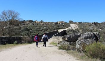 El Manzano cicloturista image