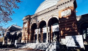 27. Palacio de Velázquez image
