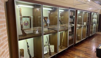 Stop 7. Agrupaciones de Escuadras image