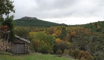 Manzanal. Património image