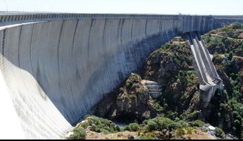 Almendra Dam. Route image