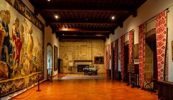 7. Sala Infantado image