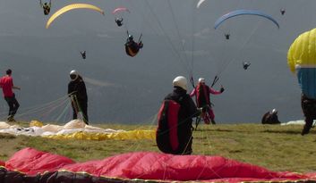 Deportes de vuelo image