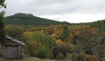 Covacha del Portillón image