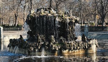 Fuente de las Campanillas image