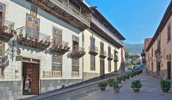 Conjunto Histórico La Casa de Los Balcones image