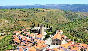 Freixo de Espada a Cinta. Town image
